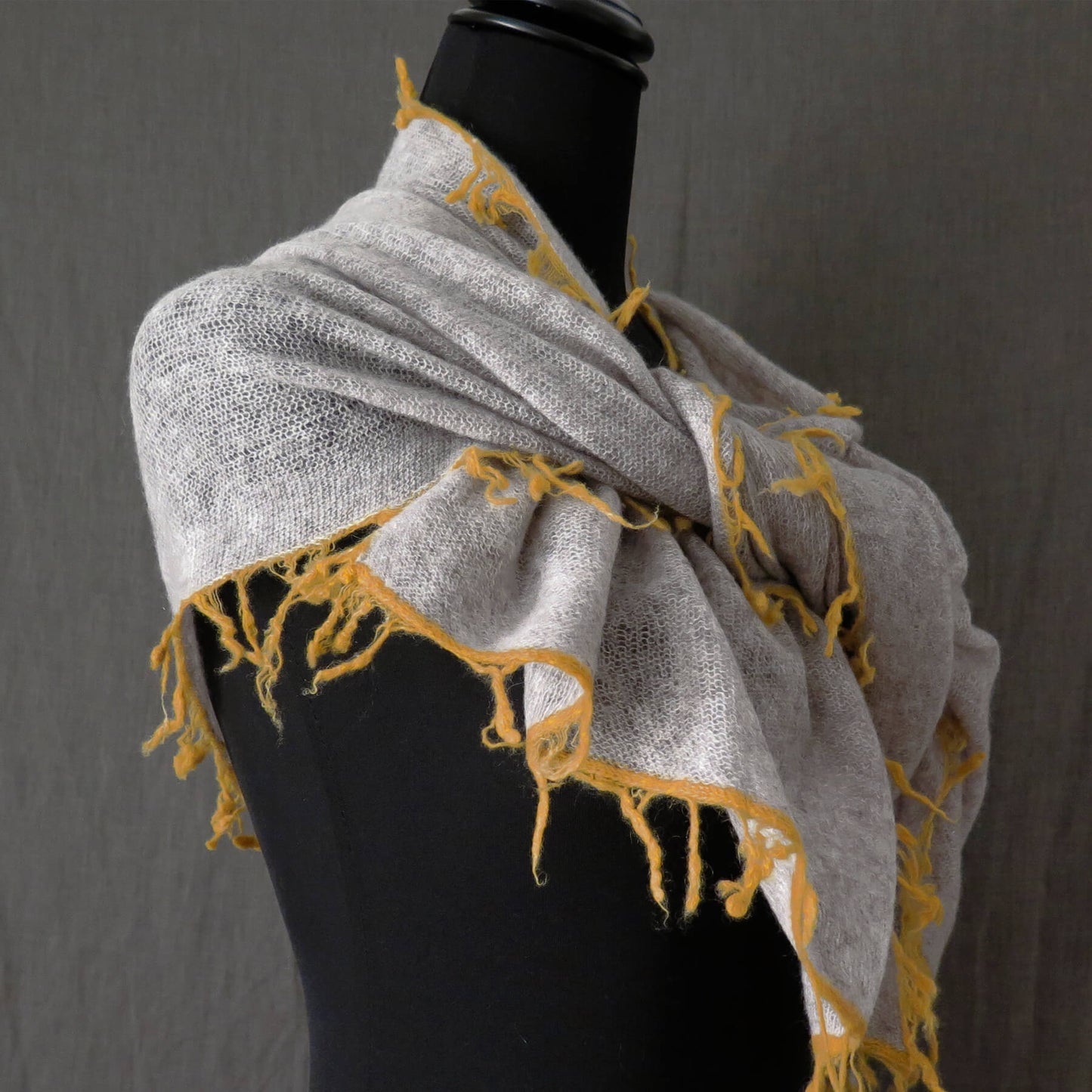 Mongolian cashmere wrap | Soft grey with ochre fringe