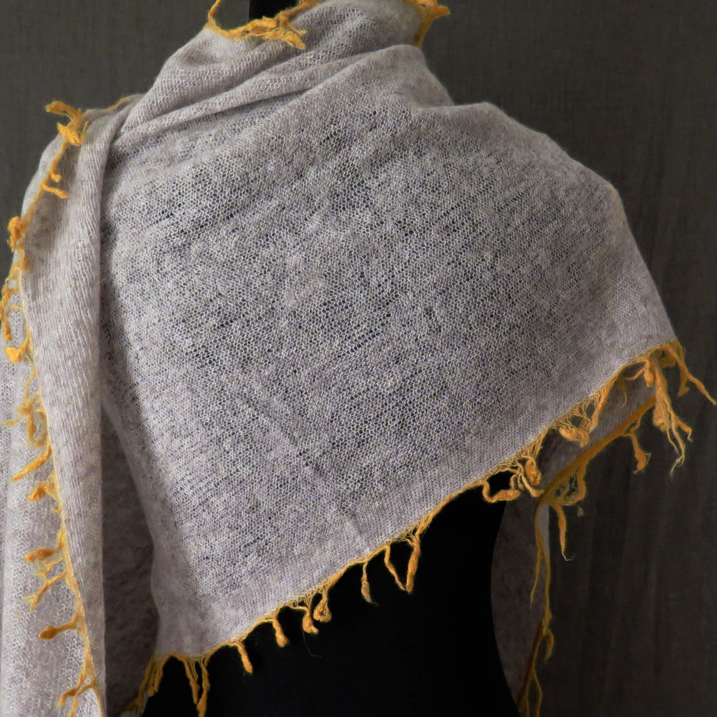 Mongolian cashmere wrap | Soft grey with ochre fringe