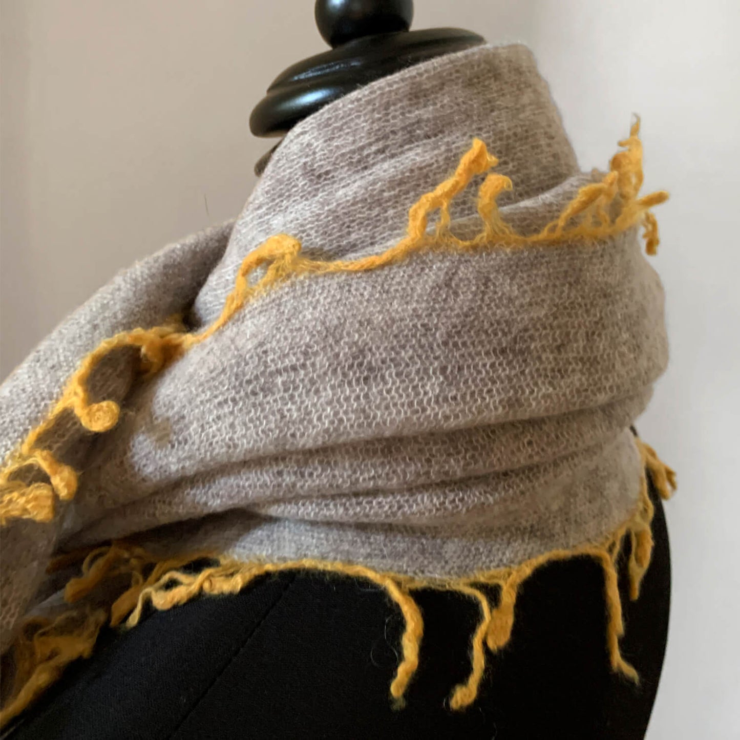 Mongolian cashmere wrap | Soft grey with ochre fringe