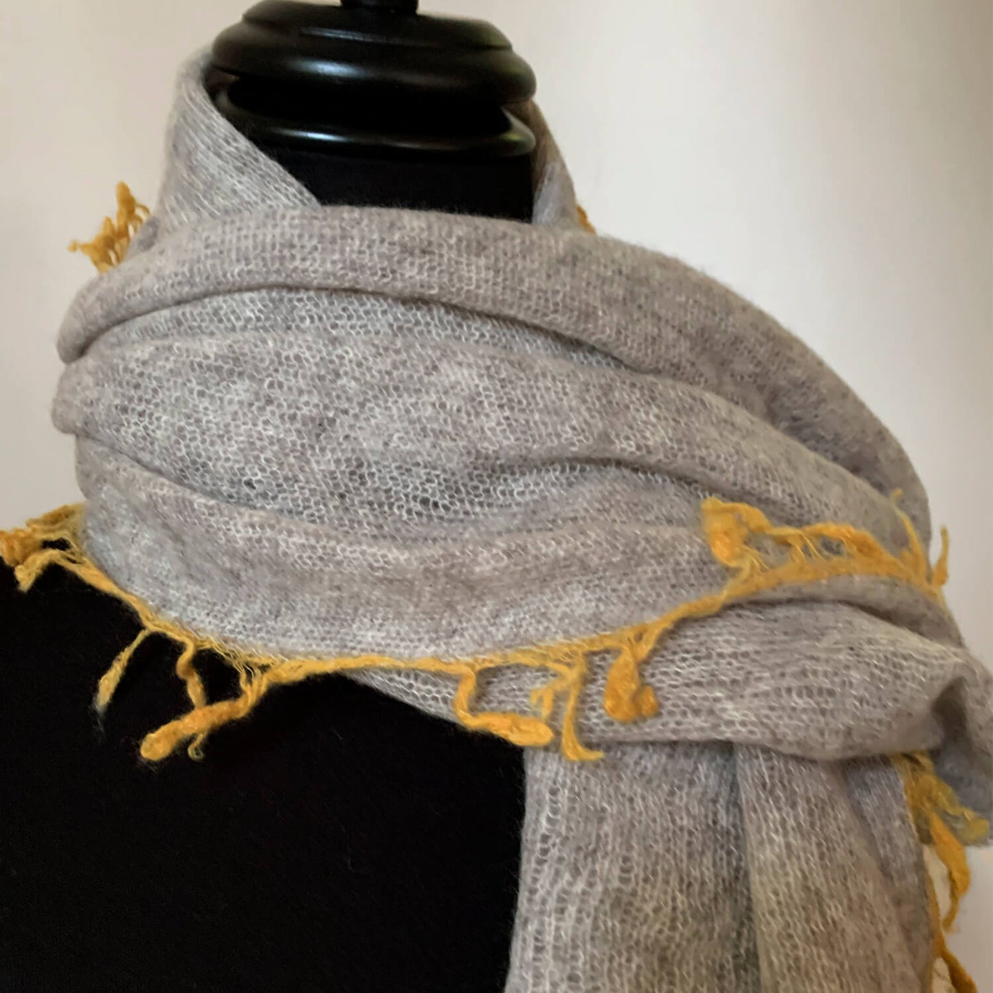 Mongolian cashmere wrap | Soft grey with ochre fringe