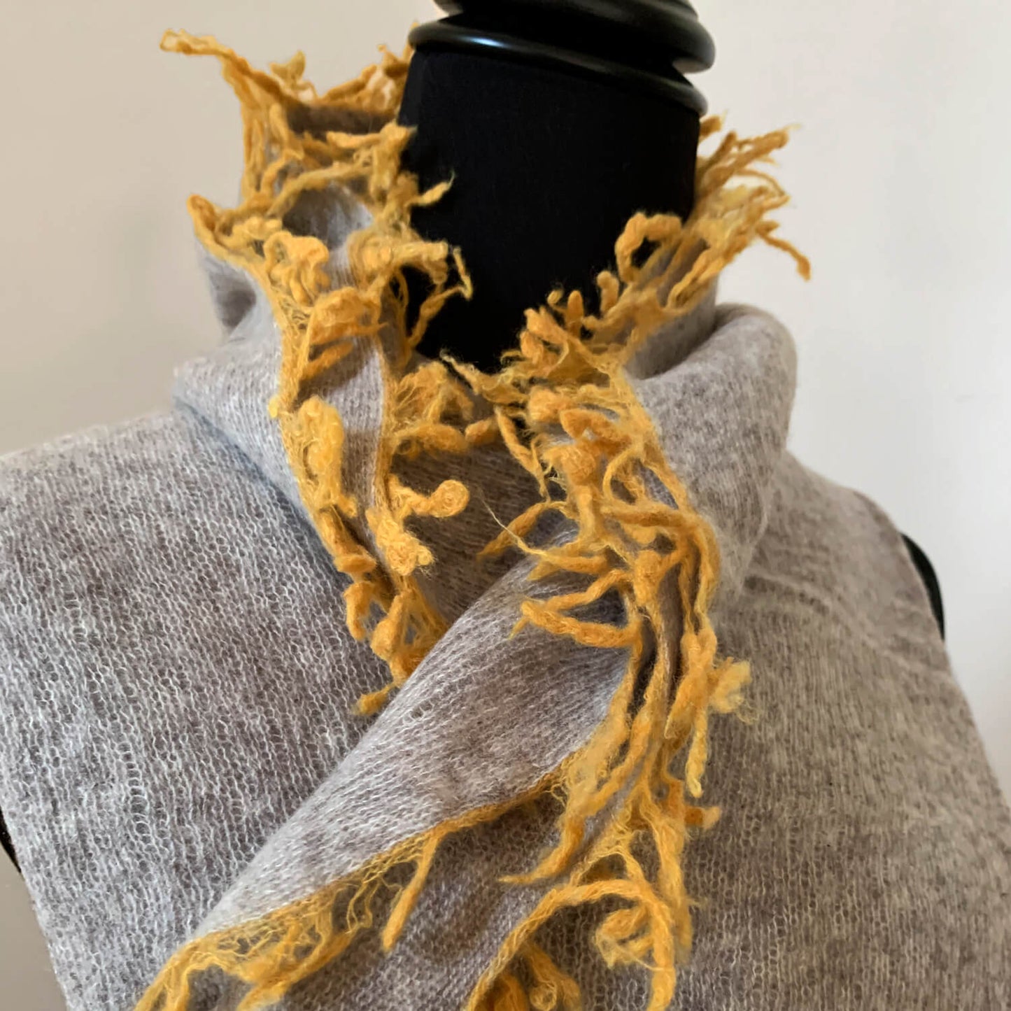 Mongolian cashmere wrap | Soft grey with ochre fringe
