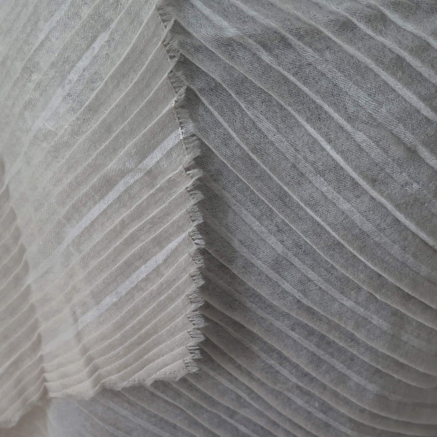Ultra light Mongolian cashmere wrap | Pleated with fringed edge | Warm white