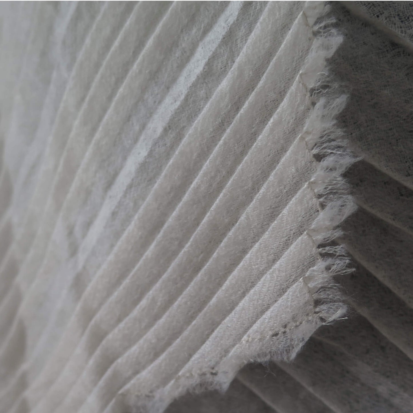 Ultra light Mongolian cashmere wrap | Pleated with fringed edge | Warm white