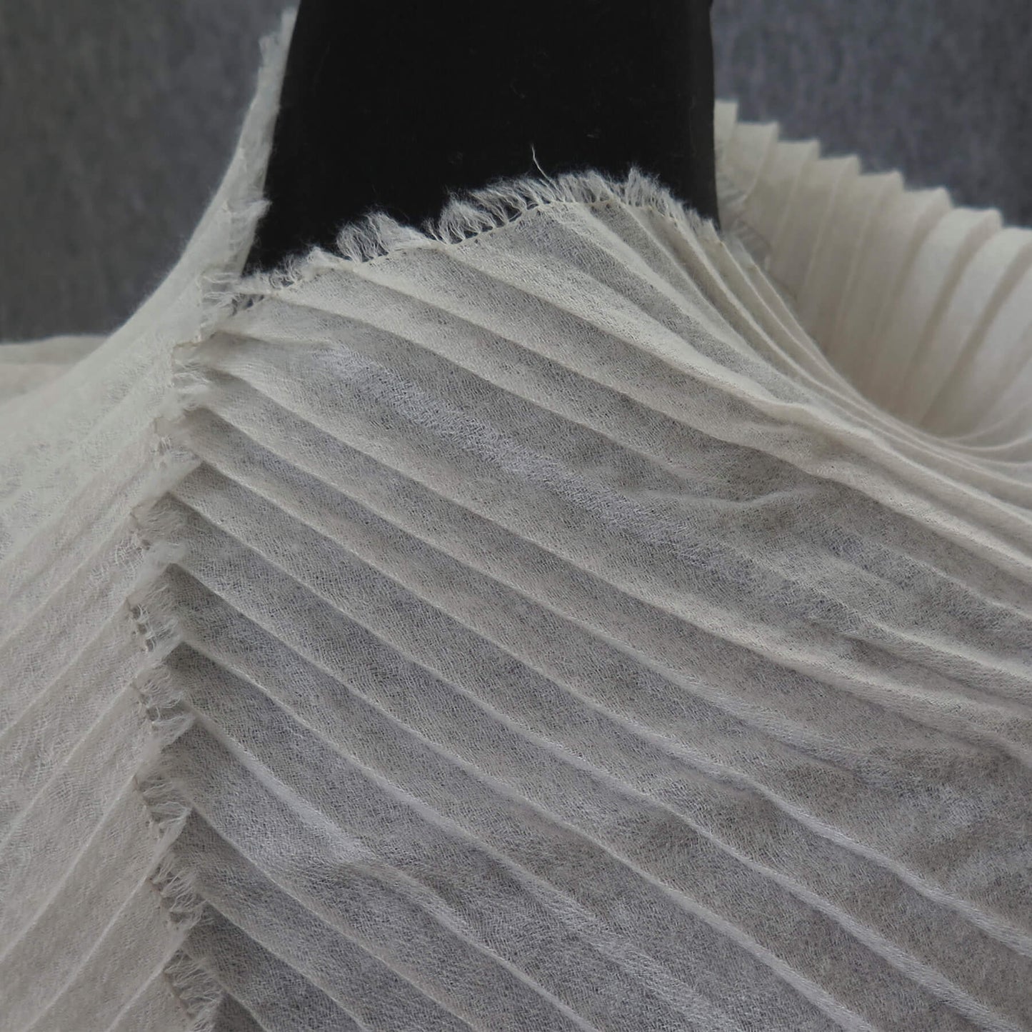 Ultra light Mongolian cashmere wrap | Pleated with fringed edge | Warm white