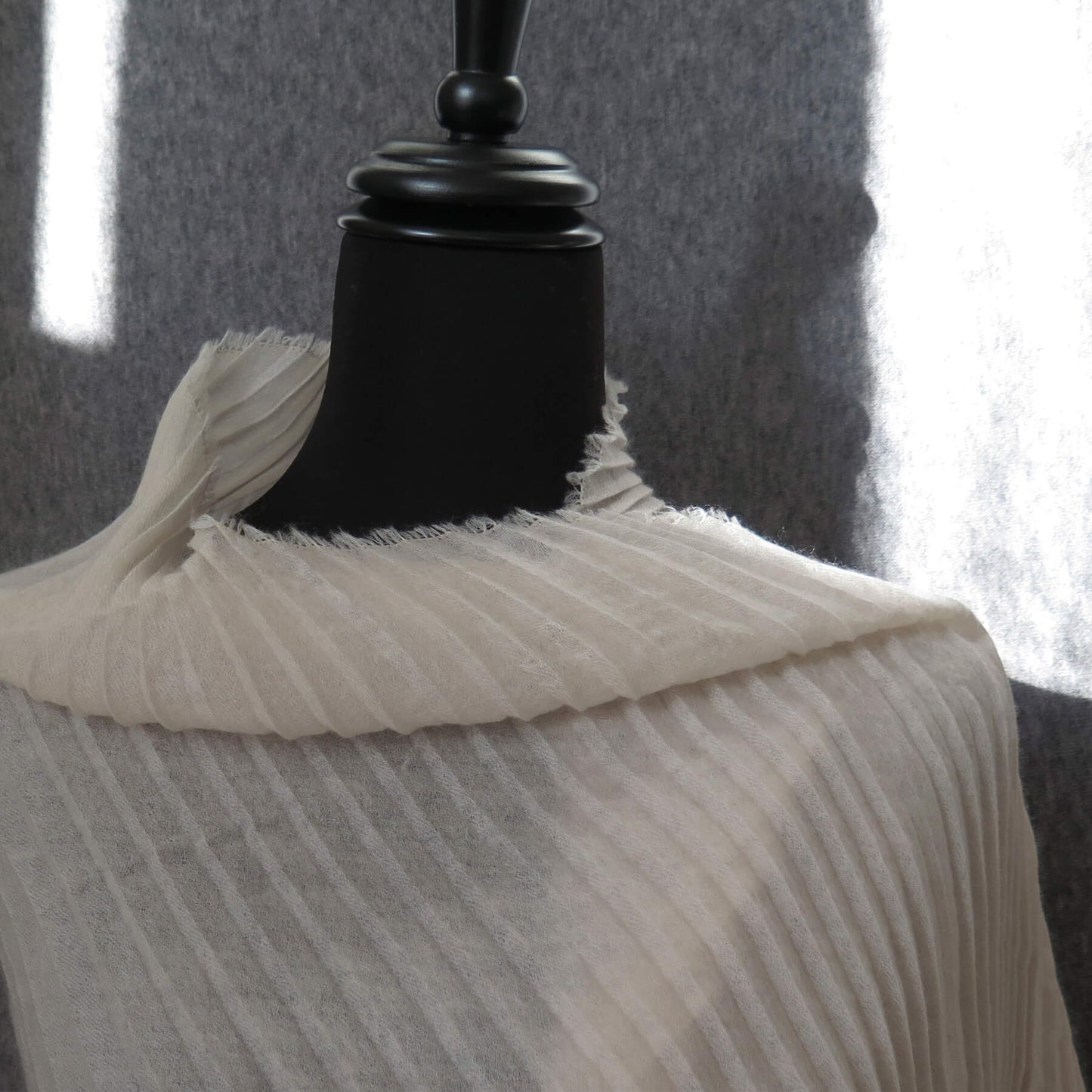 Ultra light Mongolian cashmere wrap | Pleated with fringed edge | Warm white
