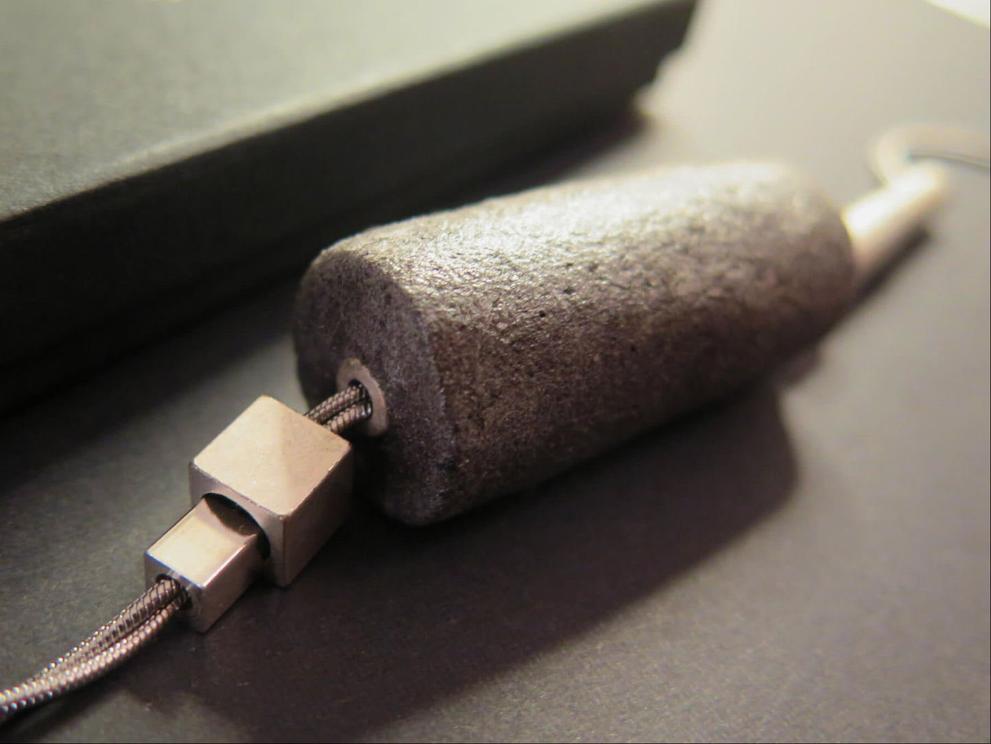 Java stone tubular column | Stainless steel and silver plate necklace